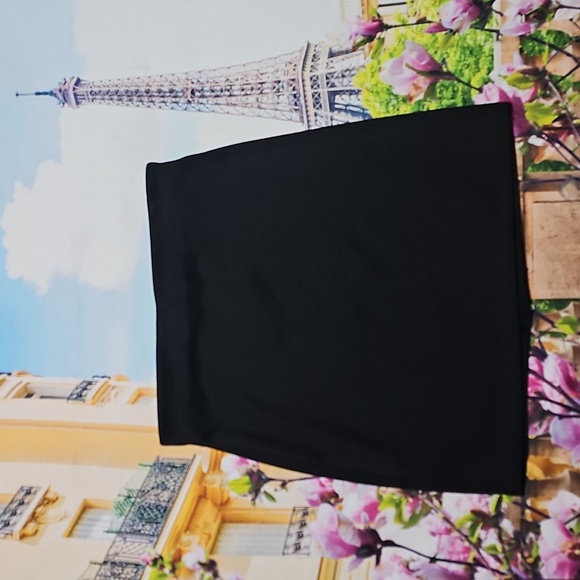 G By Guess Black Mini Skirt with Zipper Accents Size Small - Picture 4 of 4